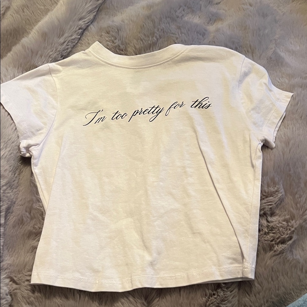 I’m to pretty for this tank top
